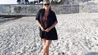 Naked big boobs public. BBW playing hot