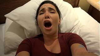 Hot Chick Swallowing cum