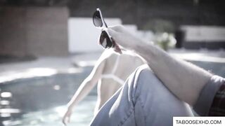 Uncle seduce his young niece at his house
