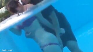Japanese busty sex in public swimming pool