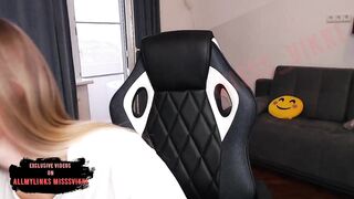 Trailer SCHOOLGIRL EXPANDS ASS FOR THE FIRST TIME