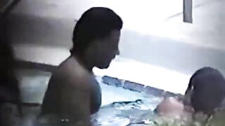 Wet hot pool