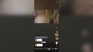Girl shows big boobs on periscope