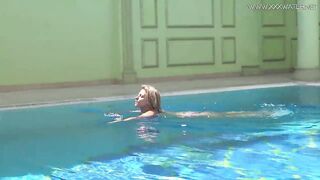 Sexy Mary Kalisy underwater erotics