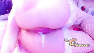 school girl plays with ass and pushes out plug