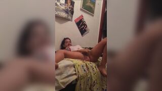 Sara, jovencita espanola muy guarra en directo