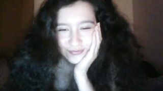 Curly hair French nude show