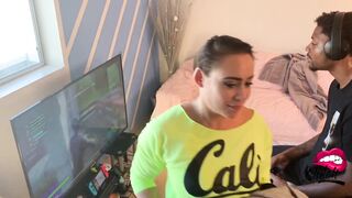 CARMELA CLUTCH v STRETCH INTRO