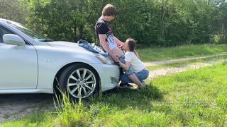 Amateur teen got fucked outdoors
