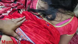 Pyari bhabhi ko devar ne Kone me lekar chod diya
