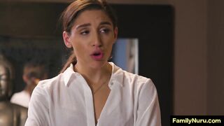 Beautifull teen detective get erotic pussy massage