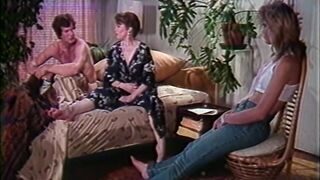 Paula Meadows Shows Stacey Donovan A Great Blowjob On Paul Thomas - Pornstar Legends