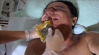 SHAVING THE BEARD WITH HOT WAX TO RECORD PORNO SUCKING THE BRAND NEW NINFETTI