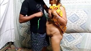 Tailor ne Everbest Big Boobs Bhabhi ko Chod diya - Desi Tumpa