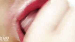 Amazing Close-Up blowjob! Big red lips. Cum in mouth.