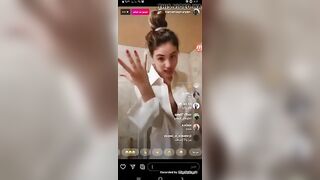 Meryem Lebanese girl hot shower