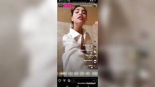 Meryem Lebanese girl hot shower