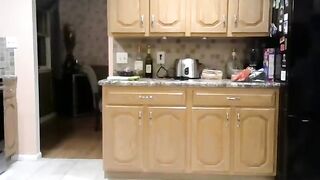 nude pawg  in kitchen