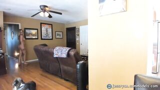 Sexy Milf Jess Ryan Gives An Honest Dick Rating To Hung College Stud