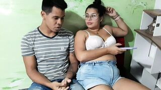 I ask my stepsister for advice and finishing an instruction on how to do a lick pussy