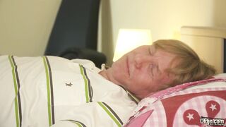 Teen has sex with grandpa