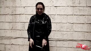 BDSM experience report: A cuckold slave C3 reports on his experiences - Part 4 - Stranger juice