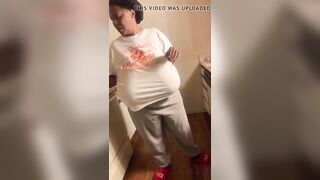 BBW Braless Wife wash Dishes
