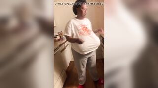 BBW Braless Wife wash Dishes