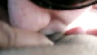 Devouring the huge clit, not for amateurs...