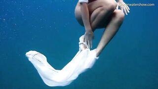 First underwater erotic video