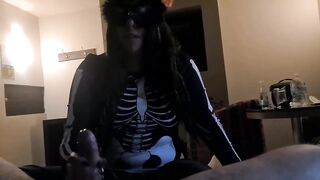 teen fucks a stranger at Halloween party without condom