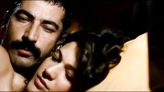 Berrak Tuzunatac - Ejder Kapani (2010)