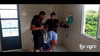 Shoe can't resist his visit (Leo Ogro)