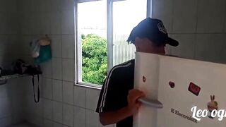 Shoe can't resist his visit (Leo Ogro)