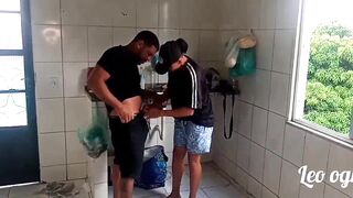 Shoe can't resist his visit (Leo Ogro)