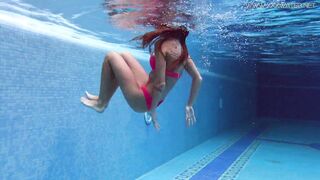 Tiffany Tatum mastubates her sexy hairy pussy by the pool