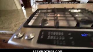 Hot Stepmom Teaches How To Bust A Nut