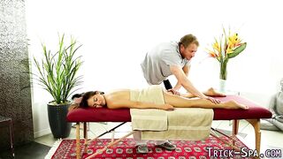 Duped cutie massage jizz