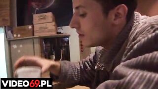 Polskie porno - Szybki casting na zapleczu