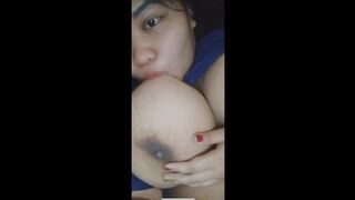 Big Titts Finger pussy