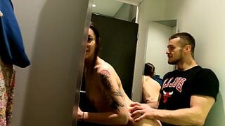 An amateur couple from Poland fucks in a shop fitting room