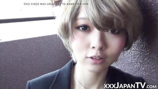 Classy Japanese babe showing her sweet pussy in closeup