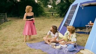Zizis En Folie - 1977 (Restored)