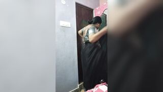 Sundari aunty saree