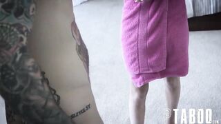 Elsa Jean In Trap 2
