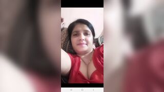 Boobs show
