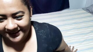 The service lady gives me a delicious blowjob (pov)