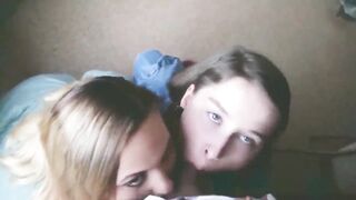 Double blowjob with 2 sexy american girls