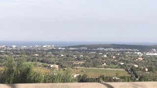 Im Urlaub auf dem Balkon gefickt