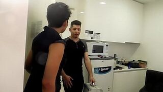 WE BRING A TV TECHNICIAN TO MAKE A TRIO AND I FILL THE MILK ASS